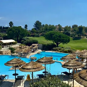Appartement Hameau Des Amandiers-vue Mer&golf, Saint-Cyr-sur-Mer
